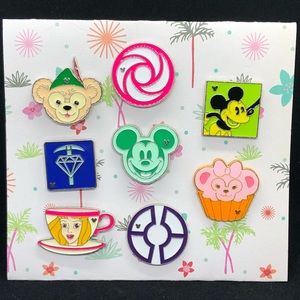 Disney Pin Trading hidden Mickey bundle